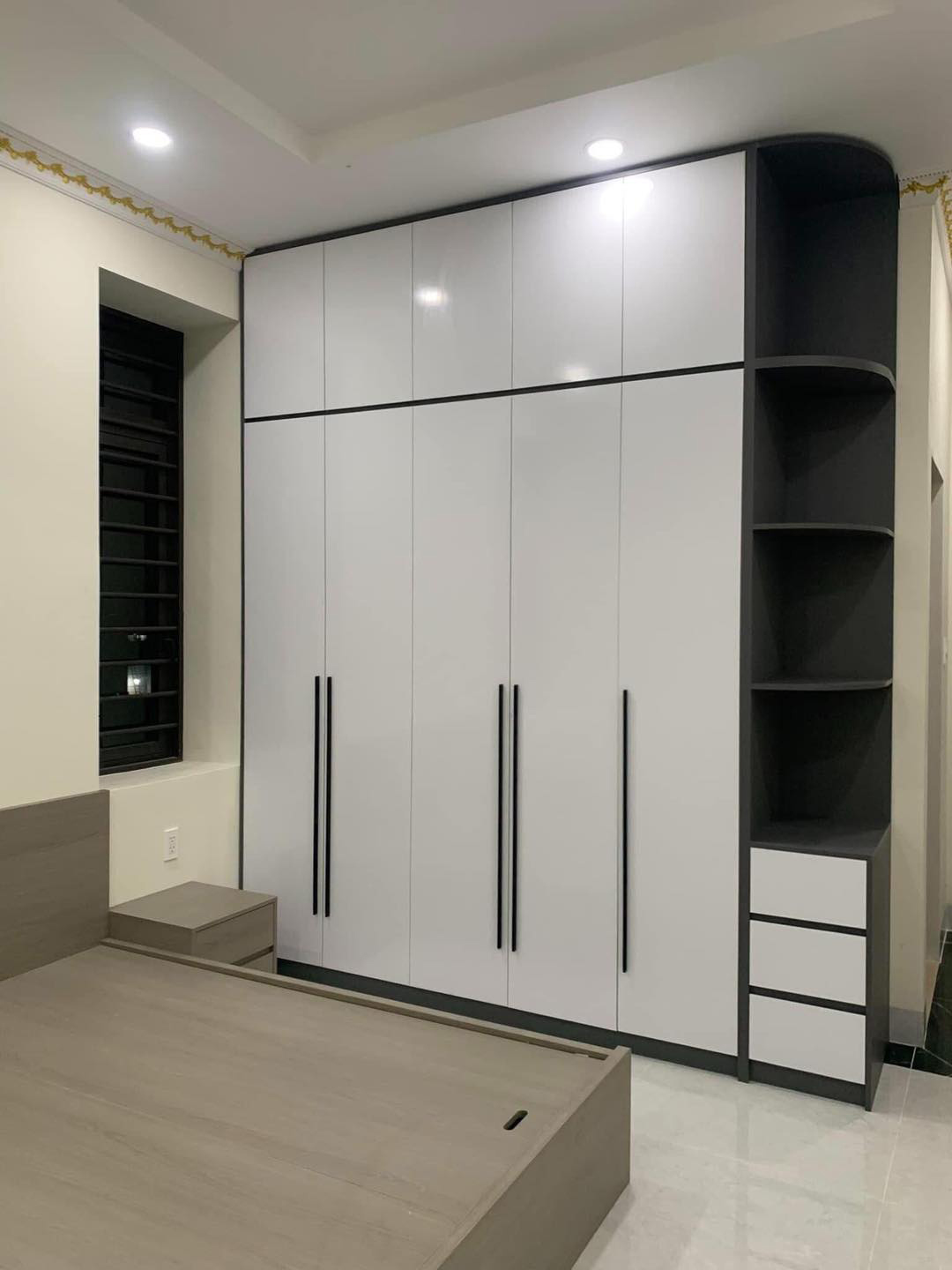 ร้านมิติเฟอร์นิเจอร์ รับผลิตเฟอร์นิเจอร์สั่งทำตามแบบ เคาน์เตอร์ ตู้โชว์สินค้า โดยช่างมืออาชีพ งานละเอียด ใช้วัสดุเกรดพรีเมียม ตอบโจทย์ทุกดีไซน์เพื่อธุ [..]