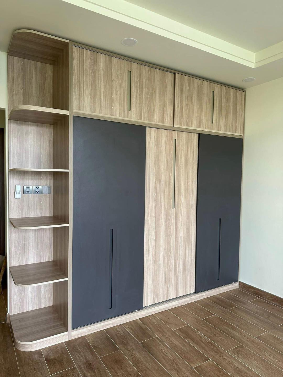 31 - https://mitifurniture.com | ร้านมิติเฟอร์นิเจอร์ รับผลิตเฟอร์นิเจอร์สั่งทำตามแบบ เคาน์เตอร์ ตู้โชว์สินค้า โดยช่างมืออาชีพ งานละเอียด ใช้วัสดุเกรดพรีเมียม ตอบโจทย์ทุกดีไซน์เพื่อธุรกิจและบ้านของคุณ ปรึกษาฟรี